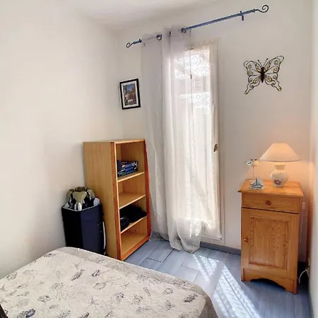Comfortable Near The Sea
